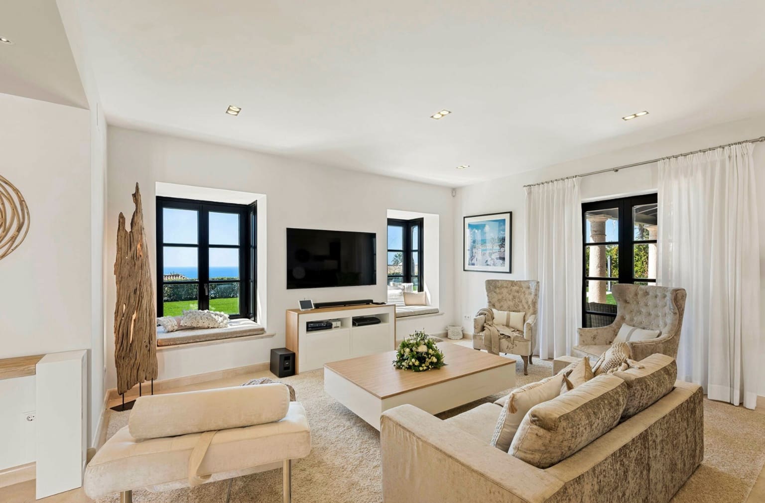 9 soverom Villa til salgs i Golden Mile med svømmebasseng garasje - € 6 800 000 (Ref: 8464450)