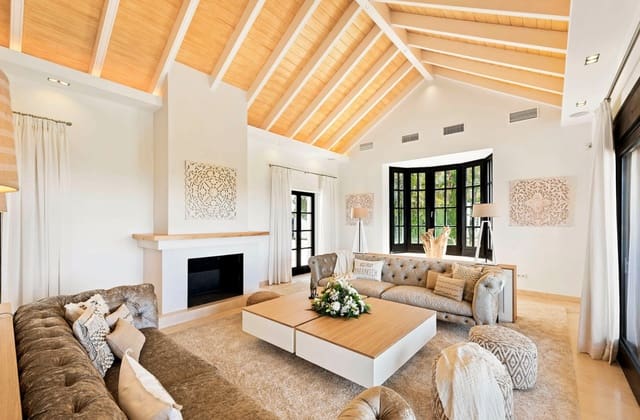 9 makuuhuone Huvila myytävänä paikassa Sierra Blanca, Marbella mukana uima-altaan 
autotalli - 6 800 000 € (Ref: 8464450)