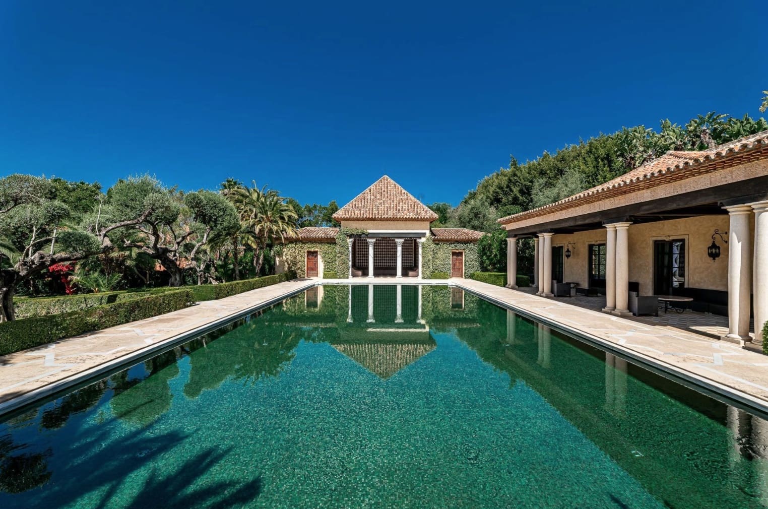 6 bedroom Villa for sale in Marbella with pool garage - € 14,850,000 (Ref: 8464451)