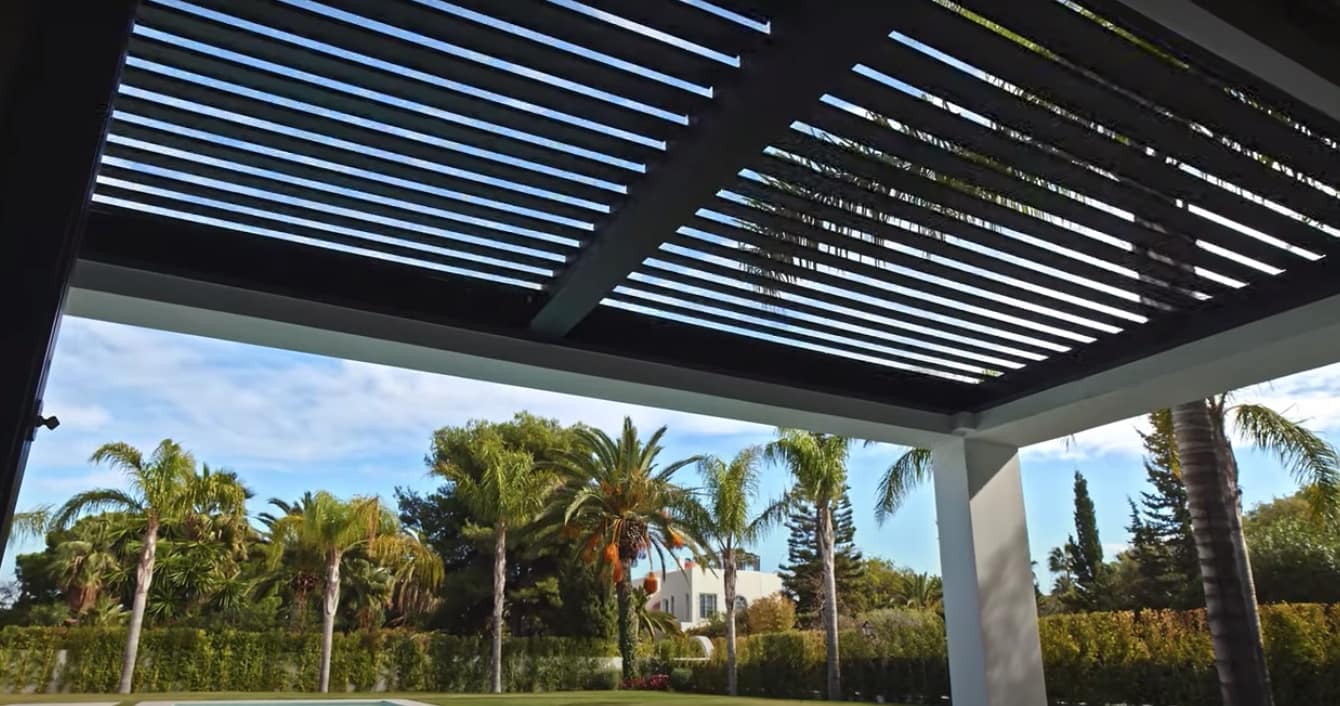 5 bedroom Villa for sale in Marbella with pool garage - € 3,900,000 (Ref: 8464453)