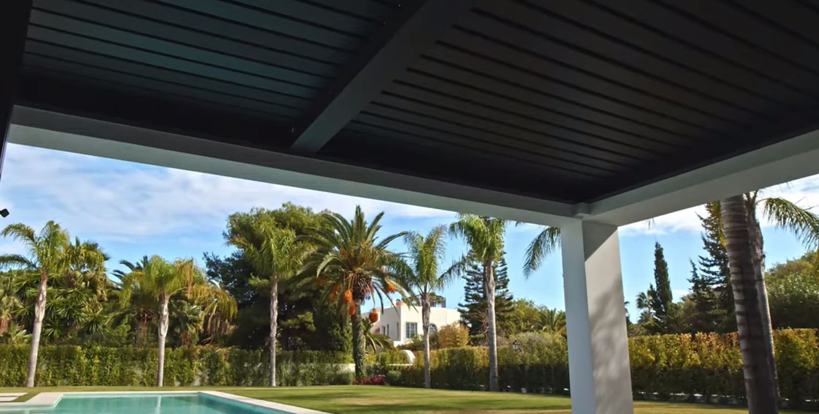 5 bedroom Villa for sale in Marbella with pool garage - € 3,900,000 (Ref: 8464453)