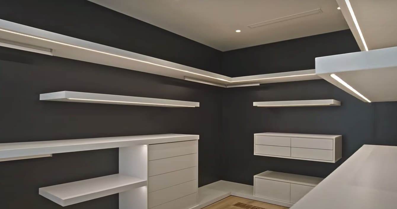 5 bedroom Villa for sale in Marbella with pool garage - € 3,900,000 (Ref: 8464453)