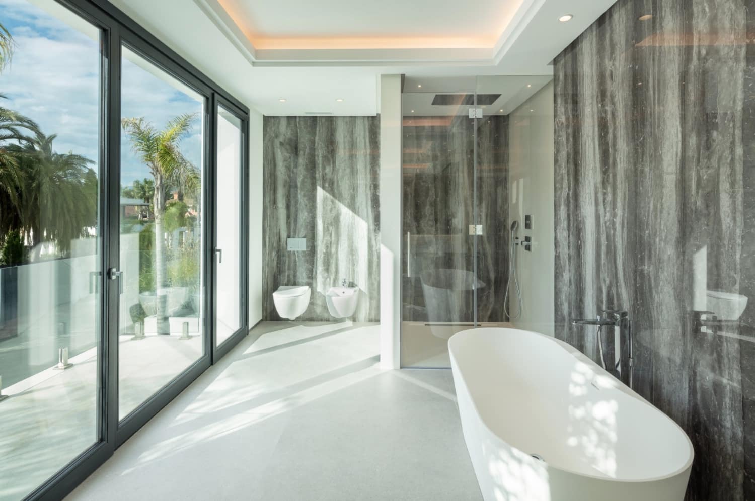 5 bedroom Villa for sale in Marbella with pool garage - € 3,900,000 (Ref: 8464453)