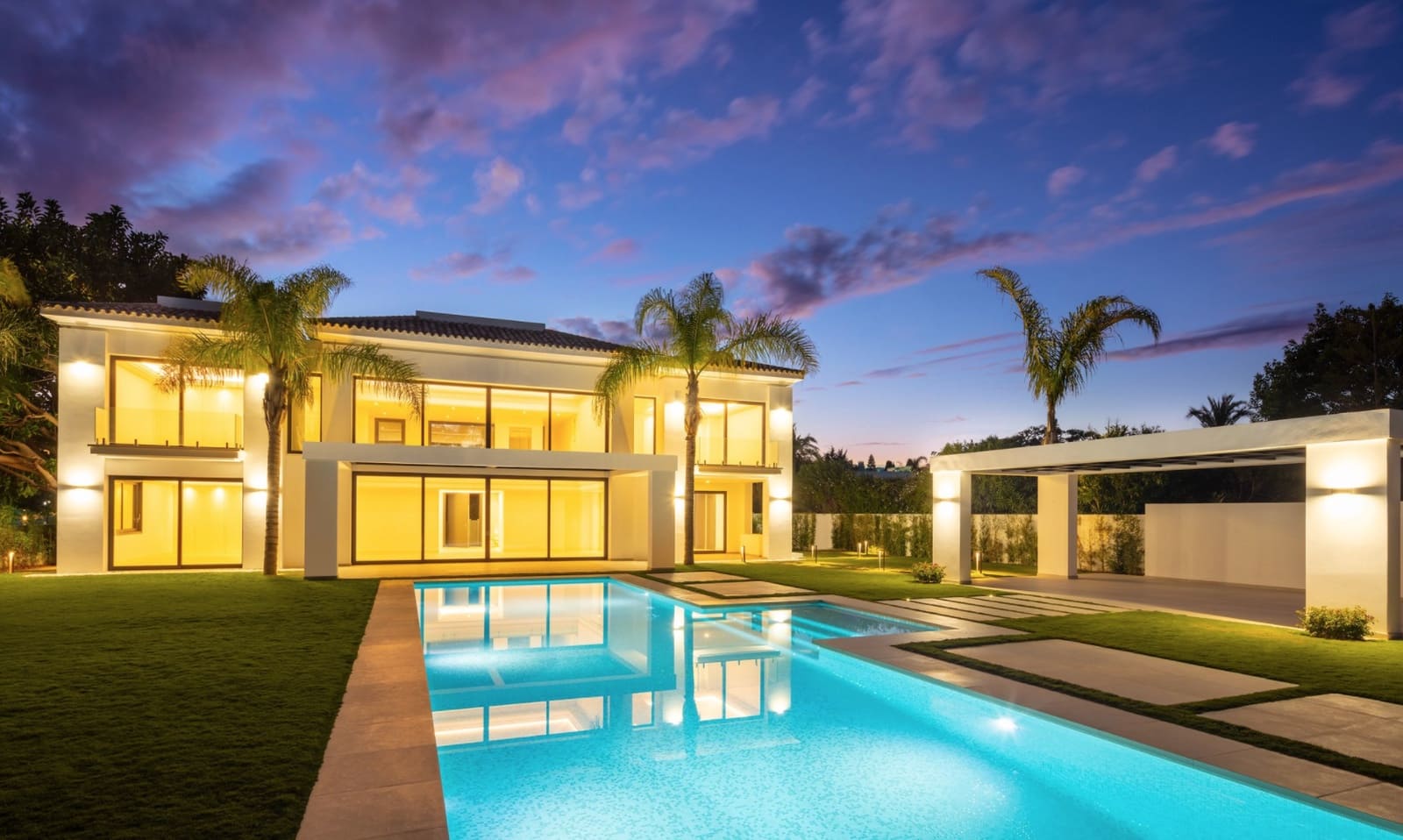 5 bedroom Villa for sale in Marbella with pool garage - € 3,900,000 (Ref: 8464453)