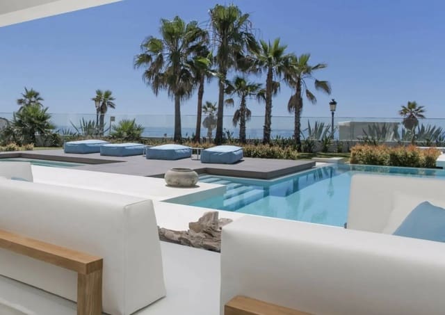 7 quarto Moradia para venda em Marbella com piscina garagem - 14 850 000 € (Ref: 8464454)