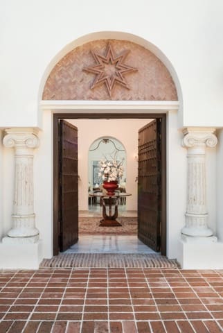 12 makuuhuone Huvila myytävänä paikassa Sierra Blanca, Marbella mukana uima-altaan 
autotalli - 7 000 000 € (Ref: 8464455)