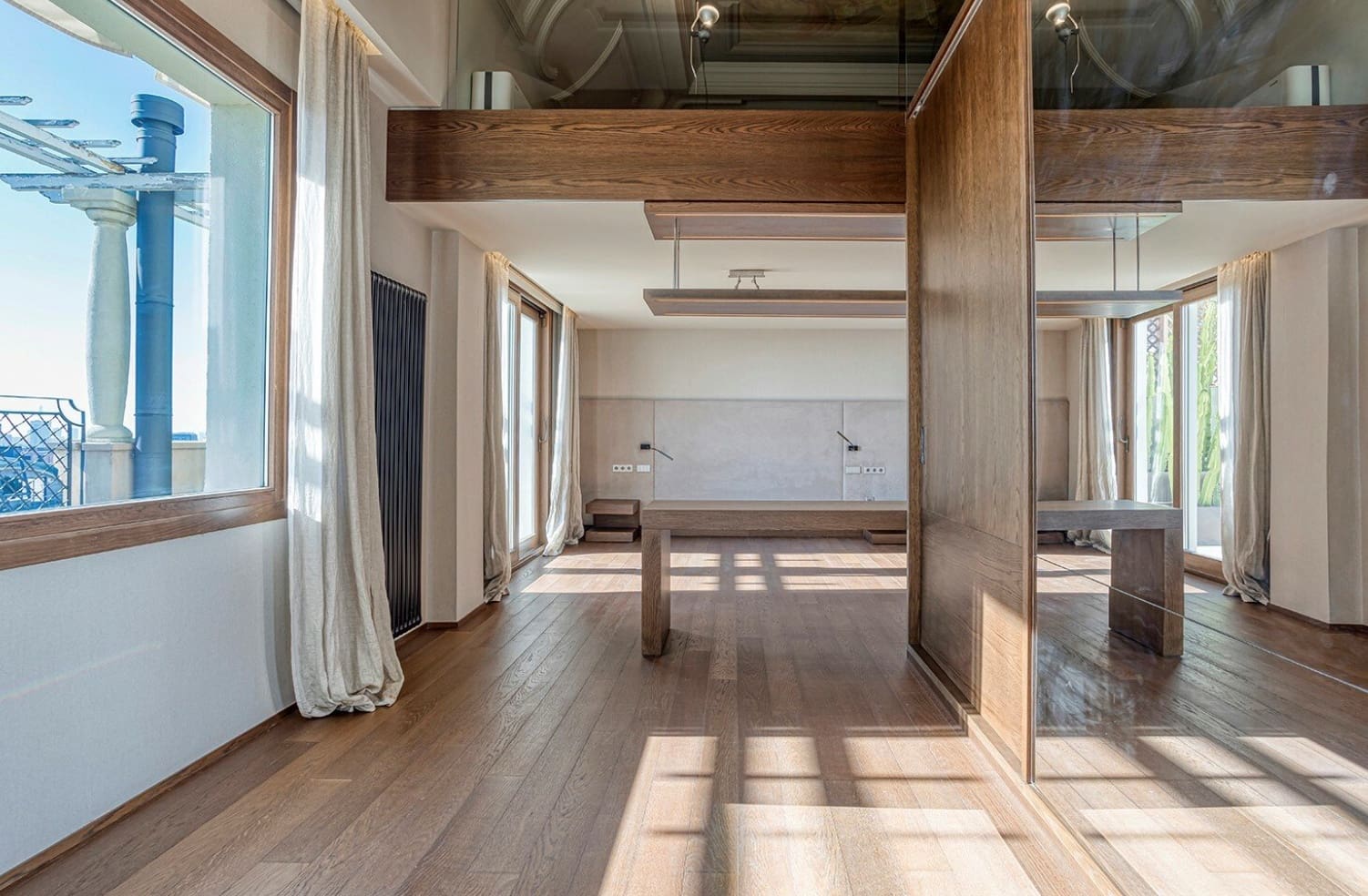 4 soveværelse Penthouse til salg i Barcelona by med swimmingpool garage - € 3.500.000 (Ref: 8464456)