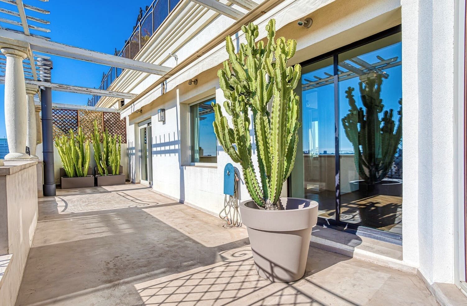 4 soveværelse Penthouse til salg i Barcelona by med swimmingpool garage - € 3.500.000 (Ref: 8464456)