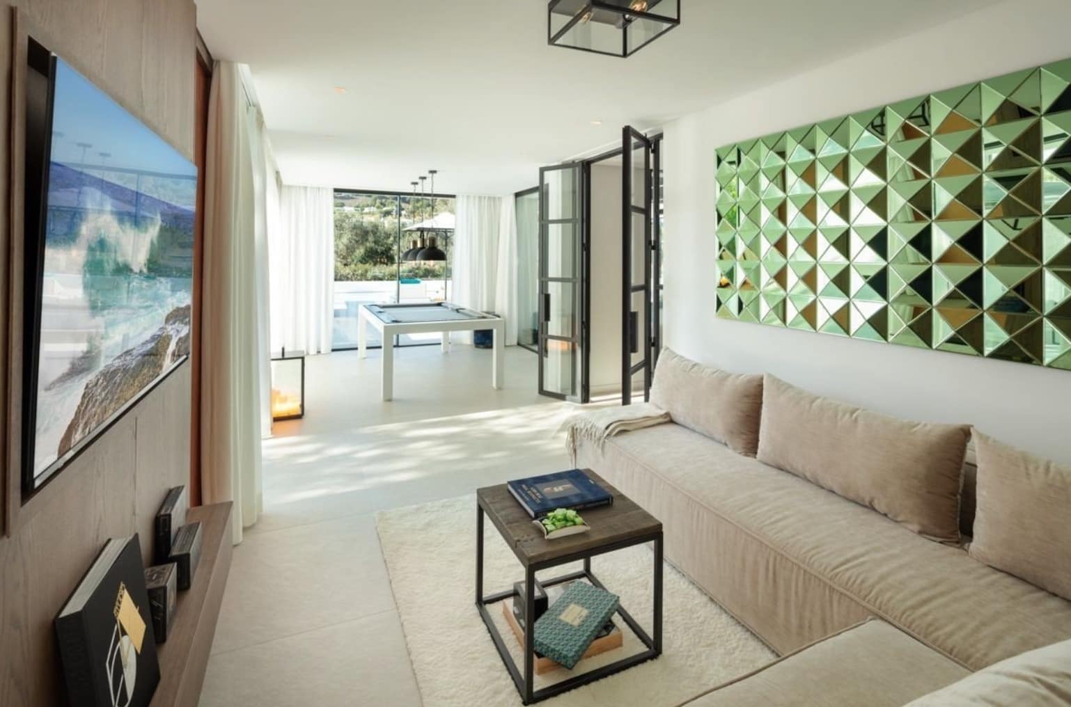 5 bedroom Villa for sale in Nueva Andalucia with pool garage - € 4,995,000 (Ref: 8464459)