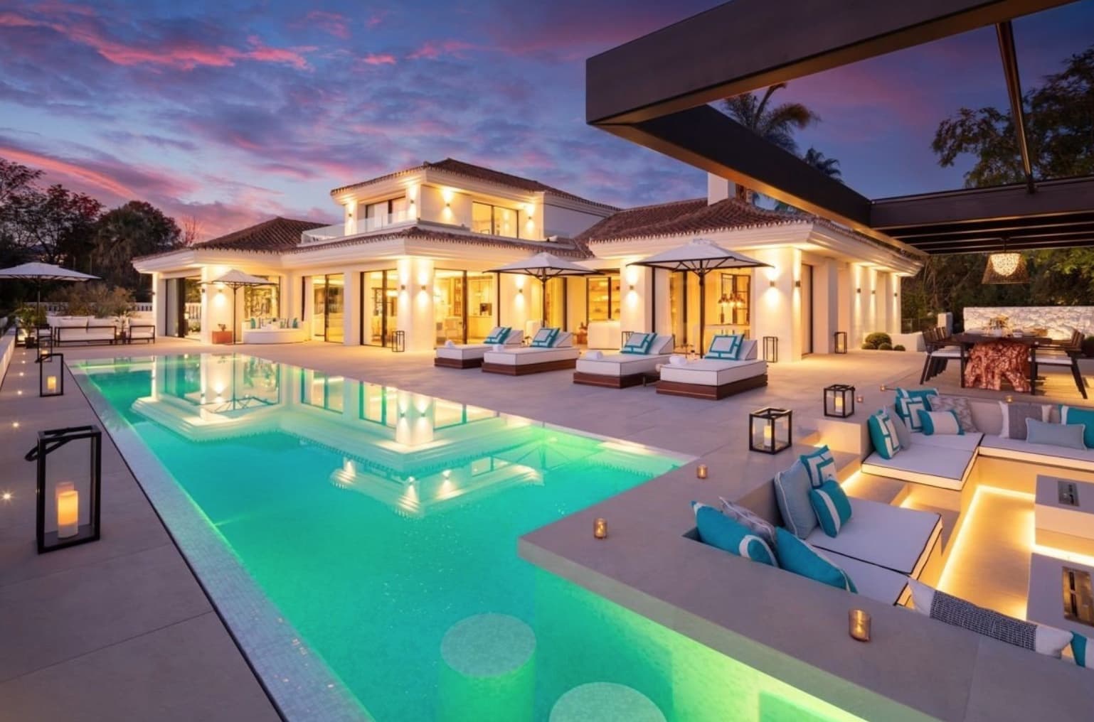 5 bedroom Villa for sale in Nueva Andalucia with pool garage - € 4,995,000 (Ref: 8464459)