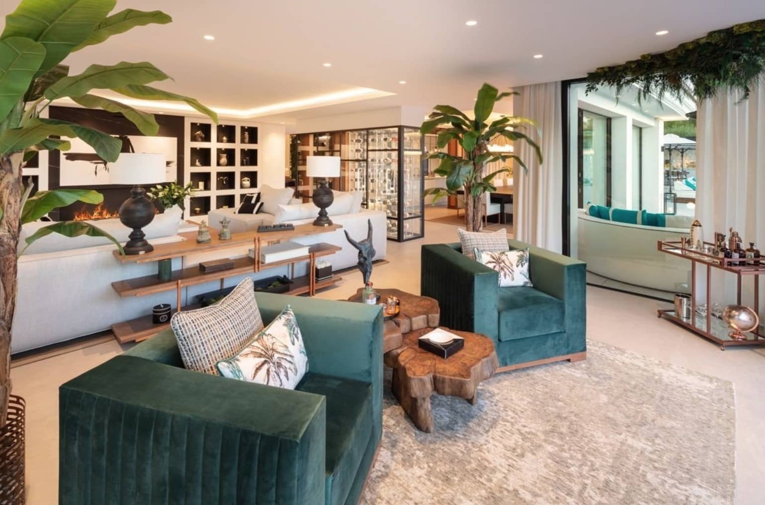 5 bedroom Villa for sale in Nueva Andalucia with pool garage - € 4,995,000 (Ref: 8464459)