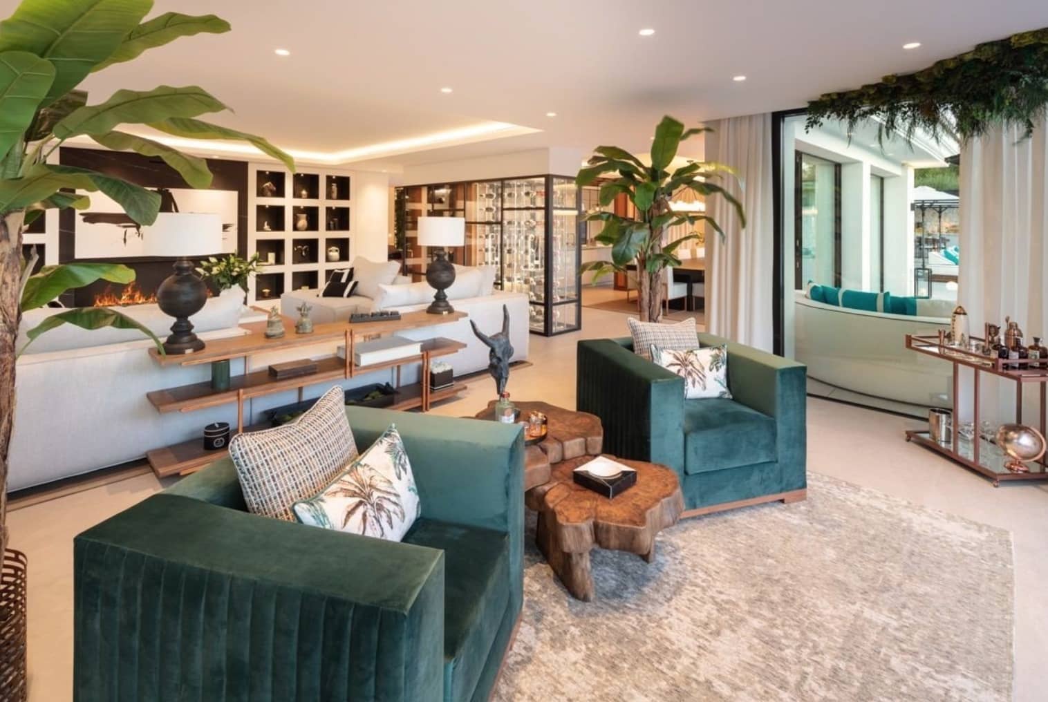 5 bedroom Villa for sale in Nueva Andalucia with pool garage - € 4,995,000 (Ref: 8464459)