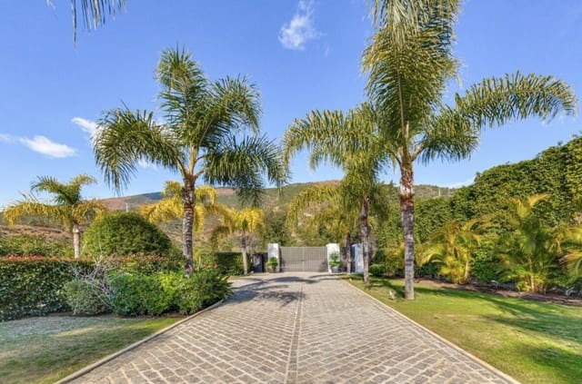 6 soverom Villa til salgs i Marbella med svømmebasseng garasje - € 6 995 000 (Ref: 8464460)