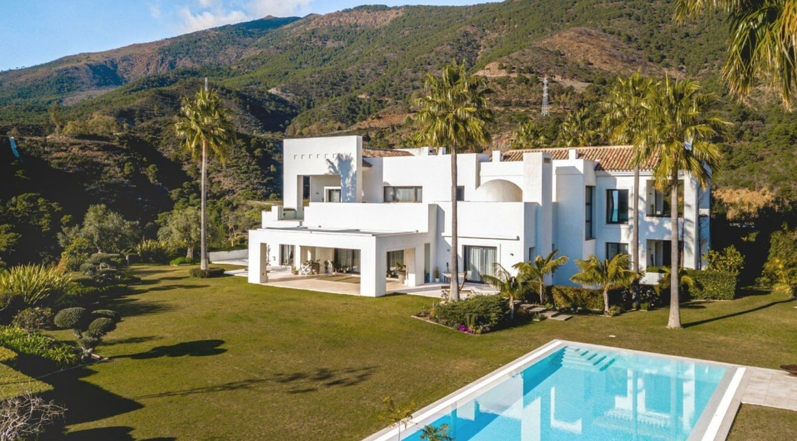 6 soverom Villa til salgs i Marbella med svømmebasseng garasje - € 6 995 000 (Ref: 8464460)
