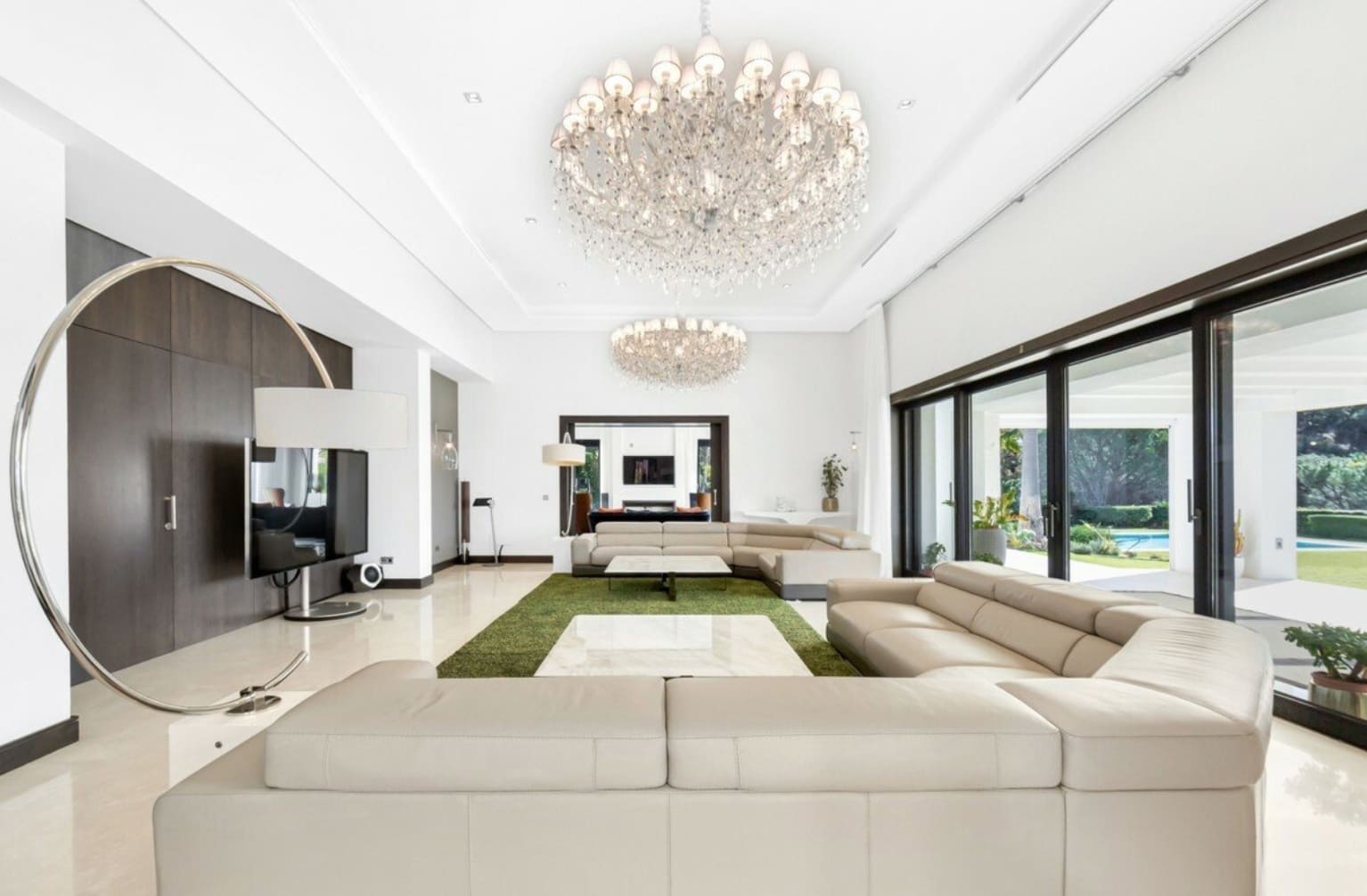 6 soverom Villa til salgs i Marbella med svømmebasseng garasje - € 6 995 000 (Ref: 8464460)