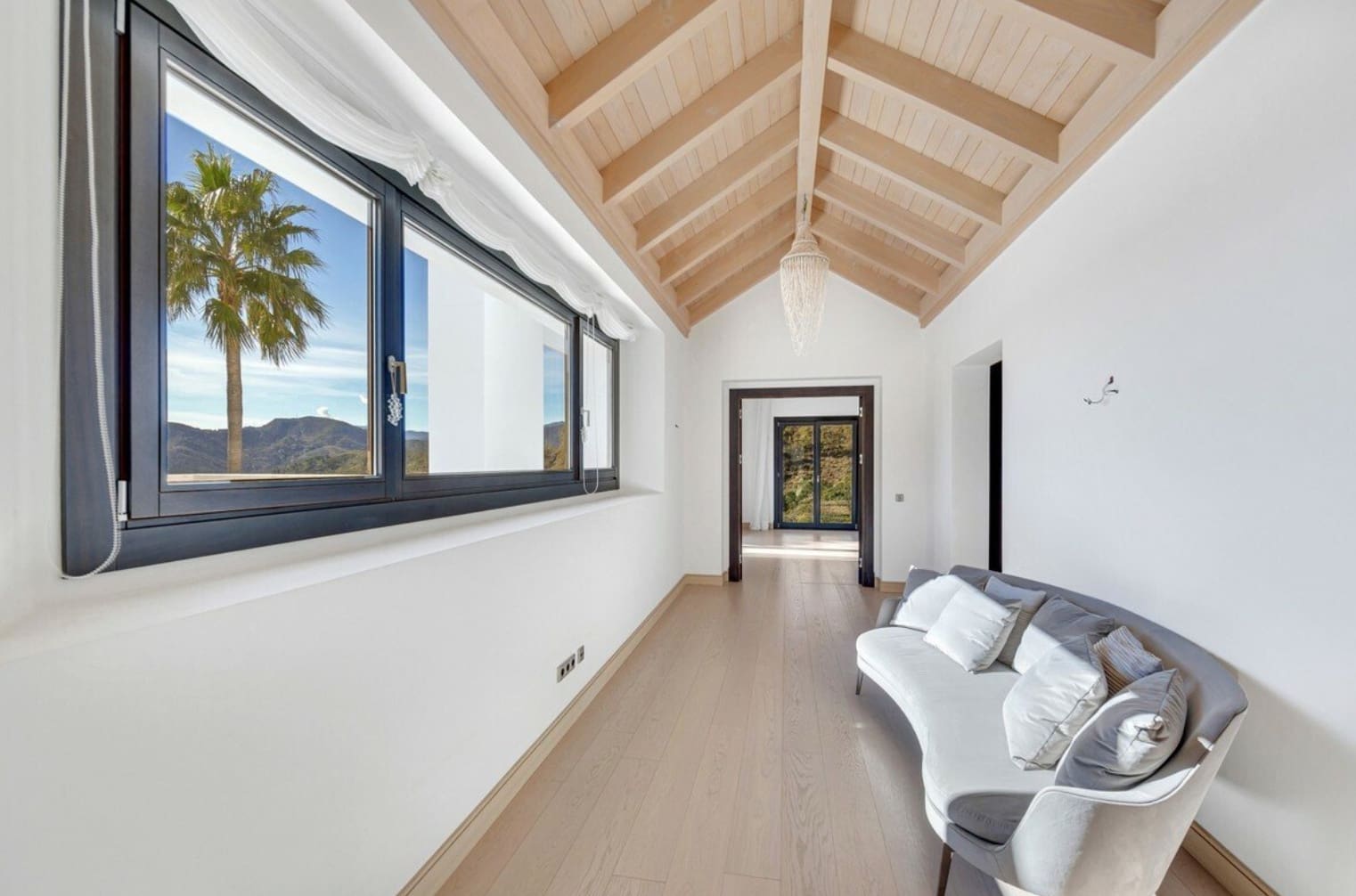 6 soverom Villa til salgs i Marbella med svømmebasseng garasje - € 6 995 000 (Ref: 8464460)