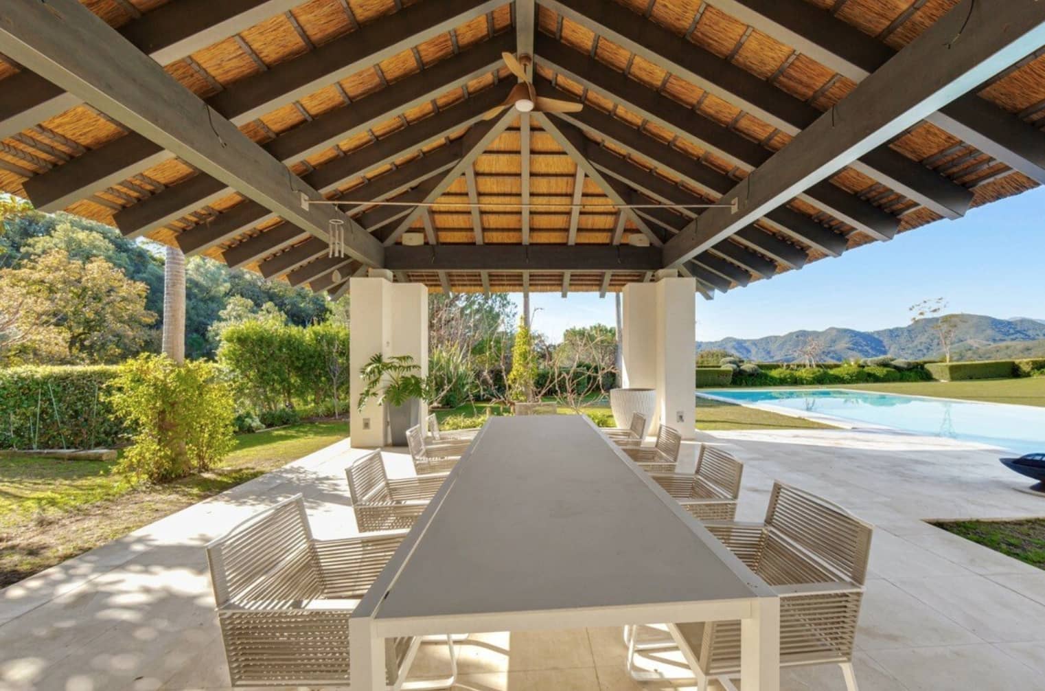 6 soverom Villa til salgs i Marbella med svømmebasseng garasje - € 6 995 000 (Ref: 8464460)