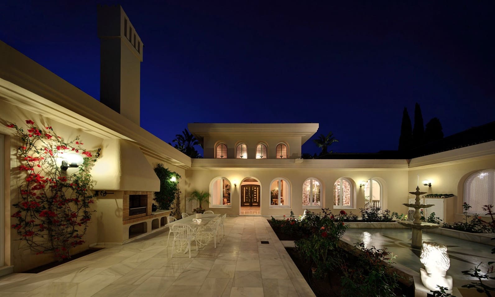 10 quarto Moradia para venda em Marbella com piscina garagem - 9 800 000 € (Ref: 8464461)