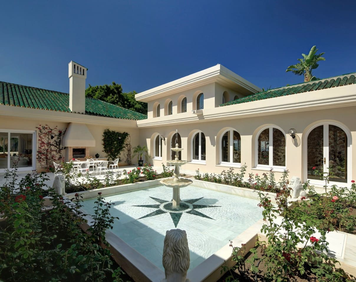 10 quarto Moradia para venda em Marbella com piscina garagem - 9 800 000 € (Ref: 8464461)