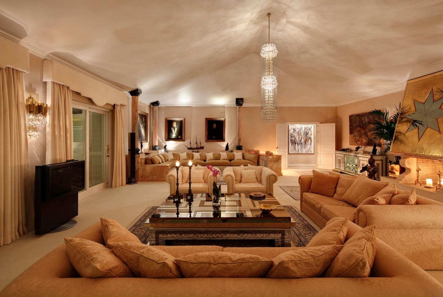 10 quarto Moradia para venda em Marbella com piscina garagem - 9 800 000 € (Ref: 8464461)