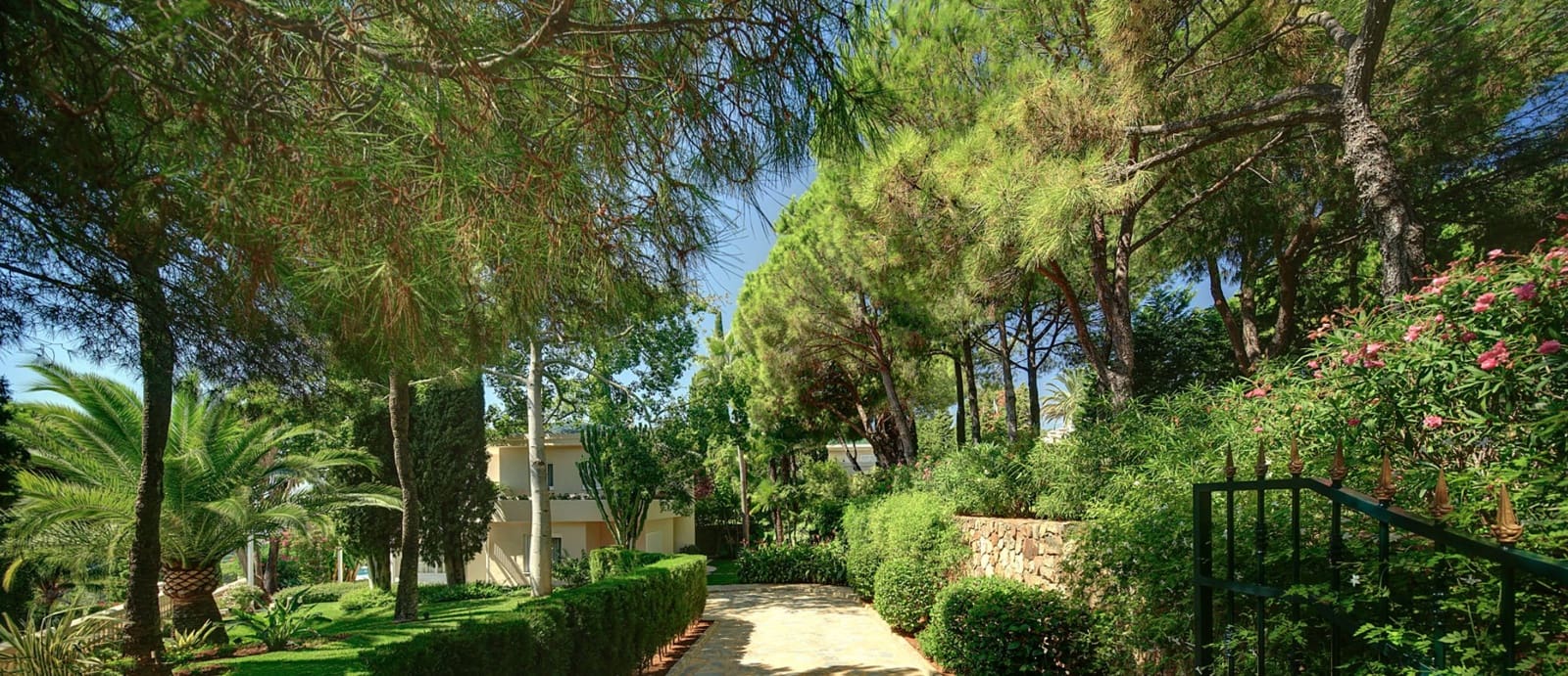 10 quarto Moradia para venda em Marbella com piscina garagem - 9 800 000 € (Ref: 8464461)