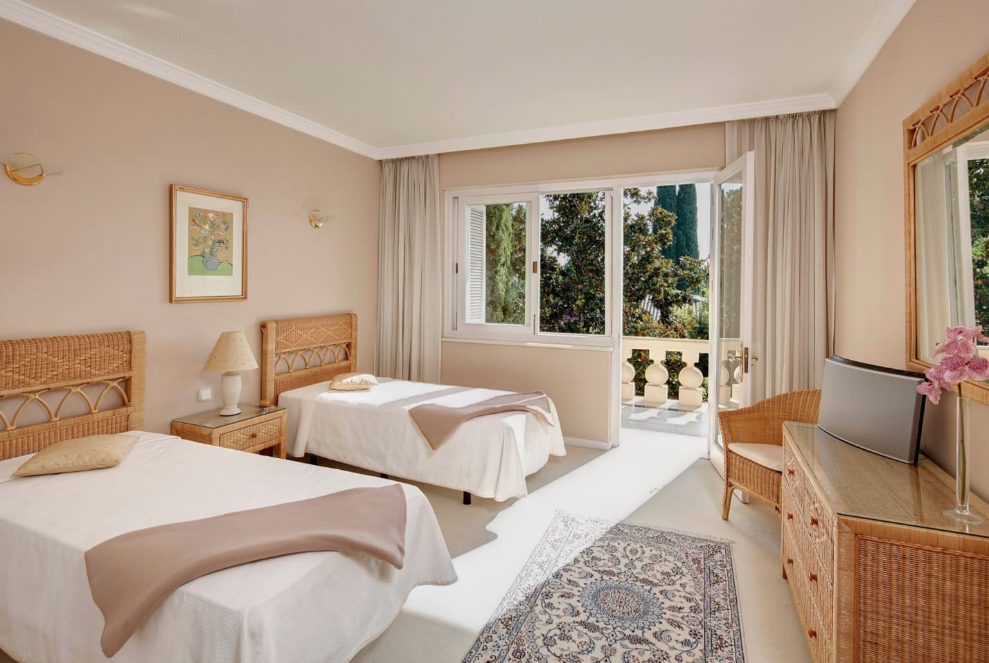 10 quarto Moradia para venda em Marbella com piscina garagem - 9 800 000 € (Ref: 8464461)