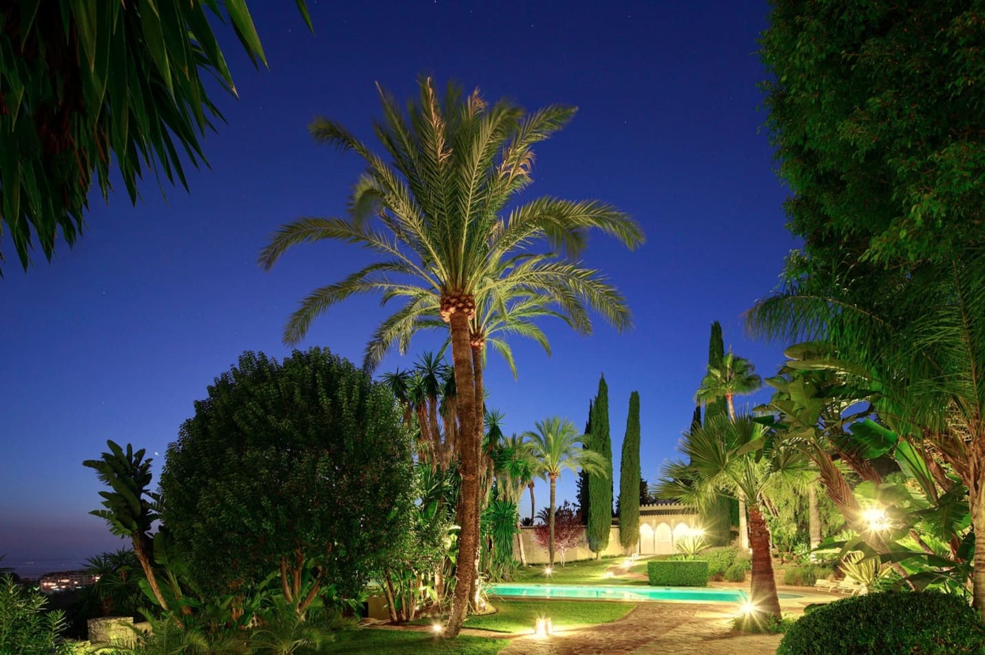 10 quarto Moradia para venda em Marbella com piscina garagem - 9 800 000 € (Ref: 8464461)