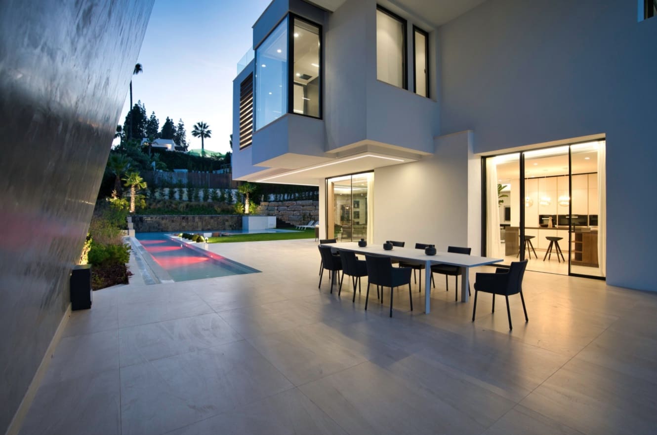 6 bedroom Villa for sale in Nueva Andalucia with pool garage - € 3,995,000 (Ref: 8464462)