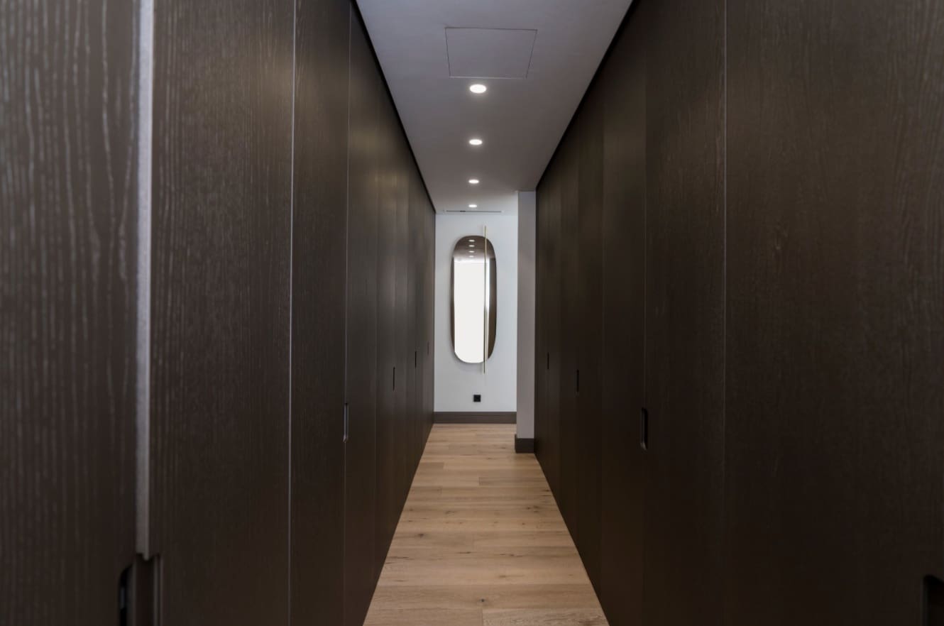 6 bedroom Villa for sale in Nueva Andalucia with pool garage - € 3,995,000 (Ref: 8464462)