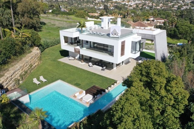 6 Zimmer Villa zu verkaufen in Nueva Andalucia, Marbella mit Pool Garage - 3.995.000 € (Ref: 8464462)