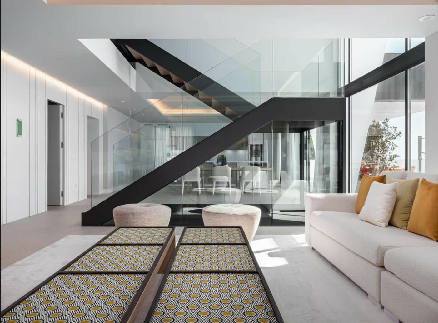 4 bedroom Villa for sale in Estepona with pool garage - € 2,350,000 (Ref: 8464463)