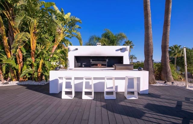 7 sypialnia Willa na sprzedaż w Sierra Blanca, Marbella z basenem garażem - 6 900 000 € (Ref: 8464464)