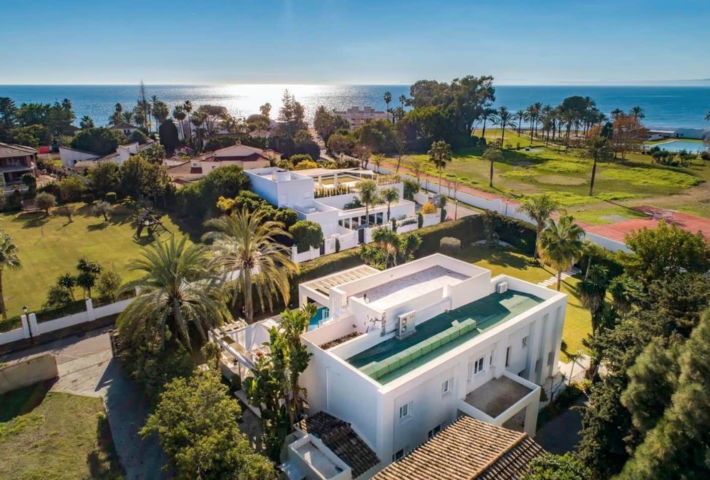 5 slaapkamer Villa te koop in Guadalmina met zwembad garage - € 2.400.000 (Ref: 8464465)