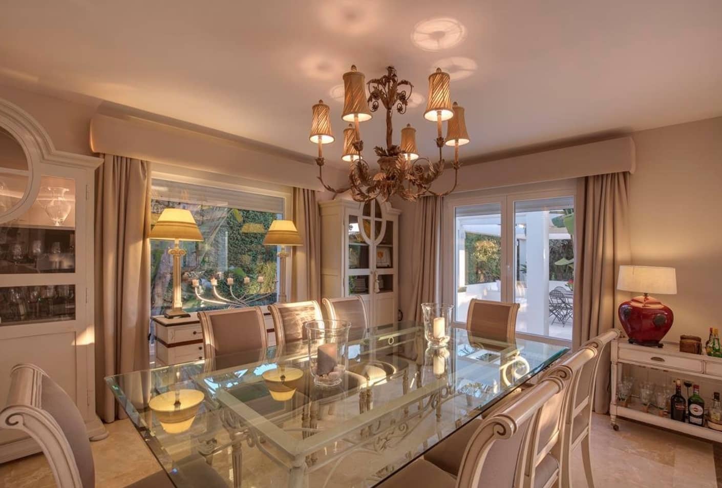 5 slaapkamer Villa te koop in Guadalmina met zwembad garage - € 2.400.000 (Ref: 8464465)