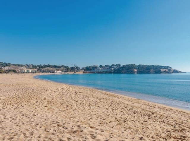 6 soveværelse Villa til salg i Sant Feliu de Guíxols med garage - € 3.500.000 (Ref: 8464467)