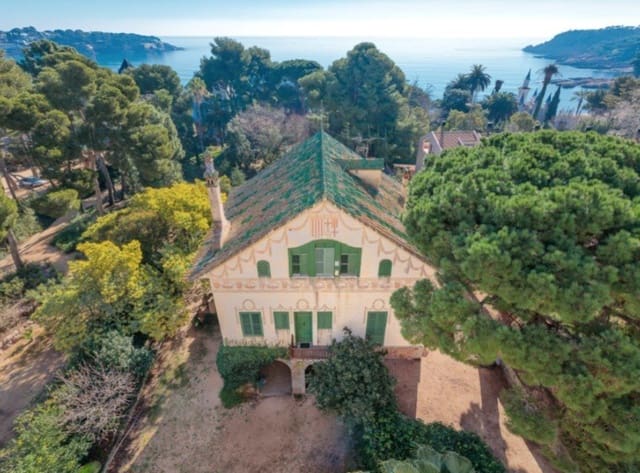 6 soveværelse Villa til salg i Sant Feliu de Guíxols med garage - € 3.500.000 (Ref: 8464467)