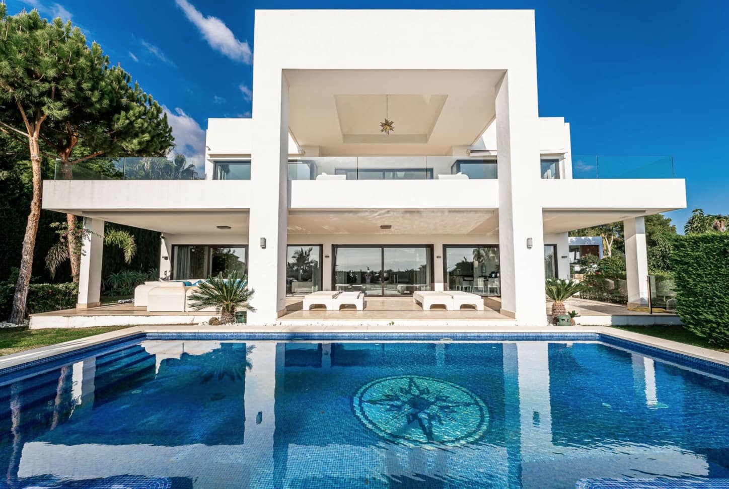 Chalet de 5 habitaciones en Marbella en venta con piscina garaje - 4.500.000 € (Ref: 8464471)