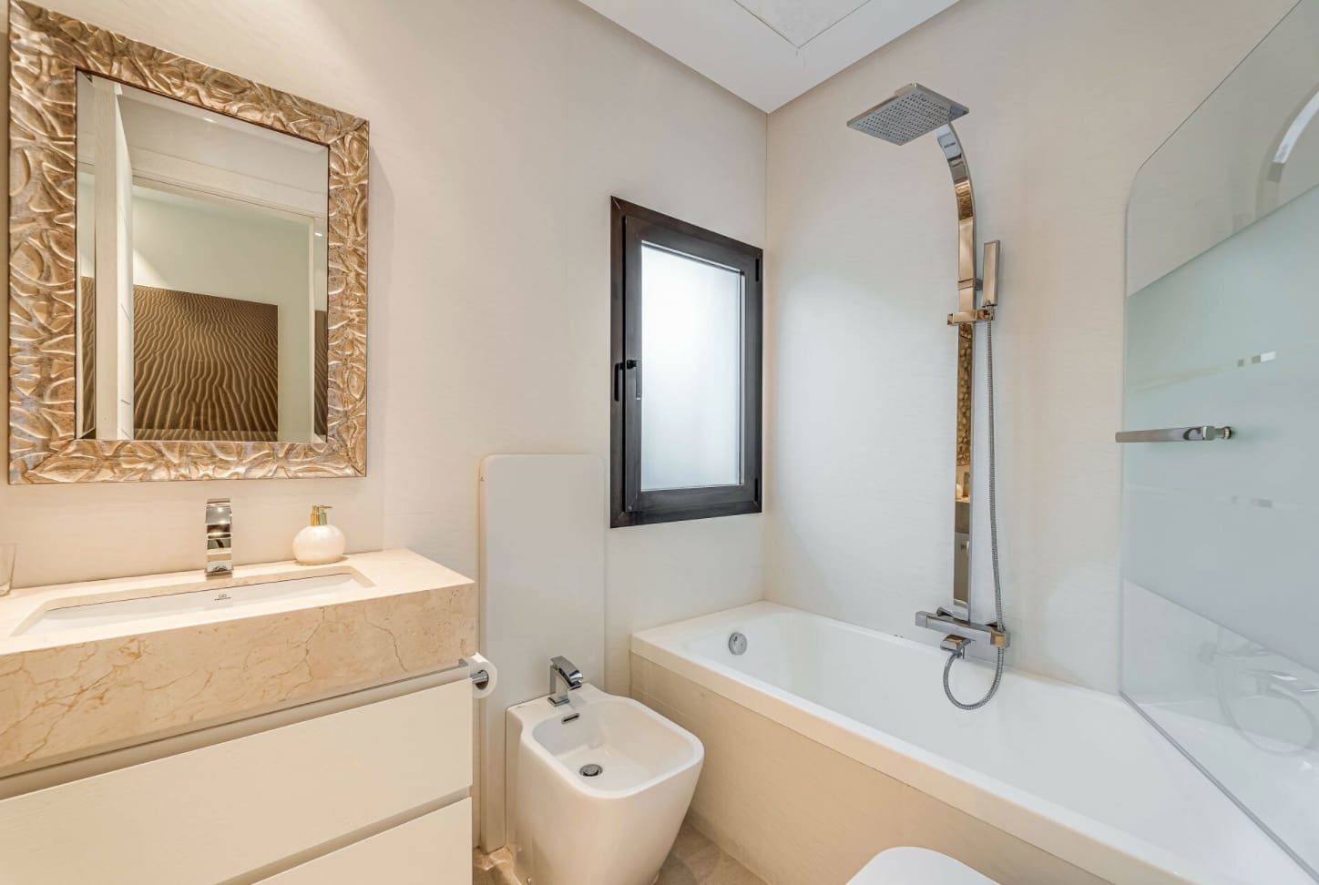 Chalet de 5 habitaciones en Marbella en venta con piscina garaje - 4.500.000 € (Ref: 8464471)