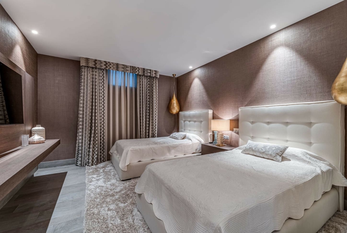 Chalet de 5 habitaciones en Marbella en venta con piscina garaje - 4.500.000 € (Ref: 8464471)