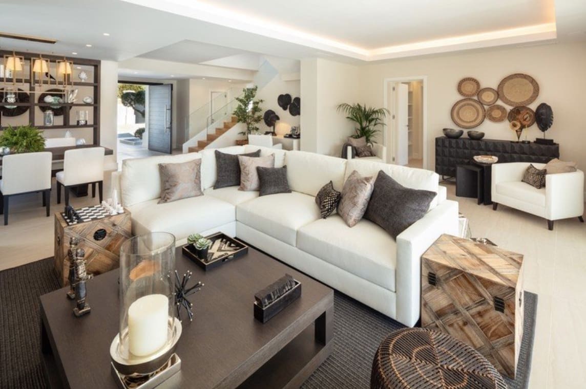 4 soverom Villa til salgs i Nueva Andalucia med svømmebasseng garasje - € 3 250 000 (Ref: 8464473)