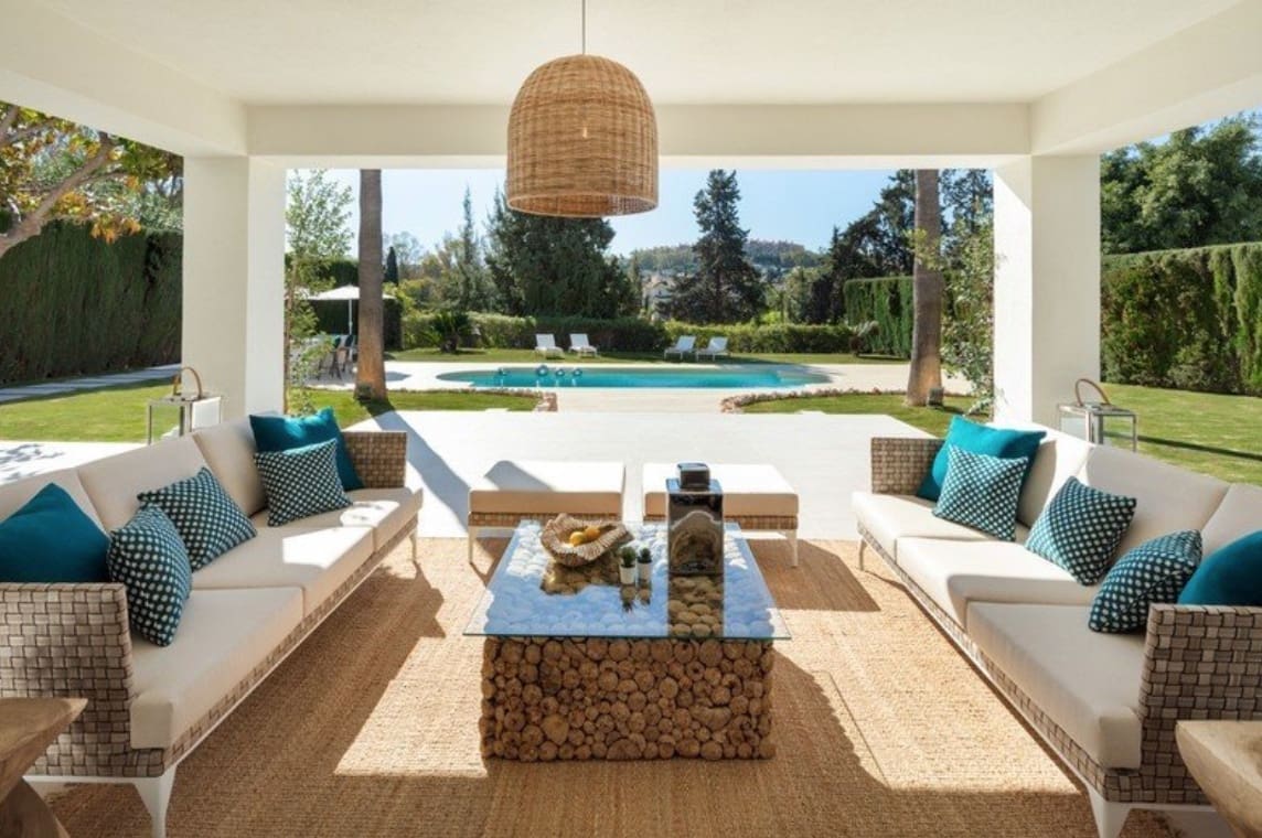 4 soverom Villa til salgs i Nueva Andalucia med svømmebasseng garasje - € 3 250 000 (Ref: 8464473)