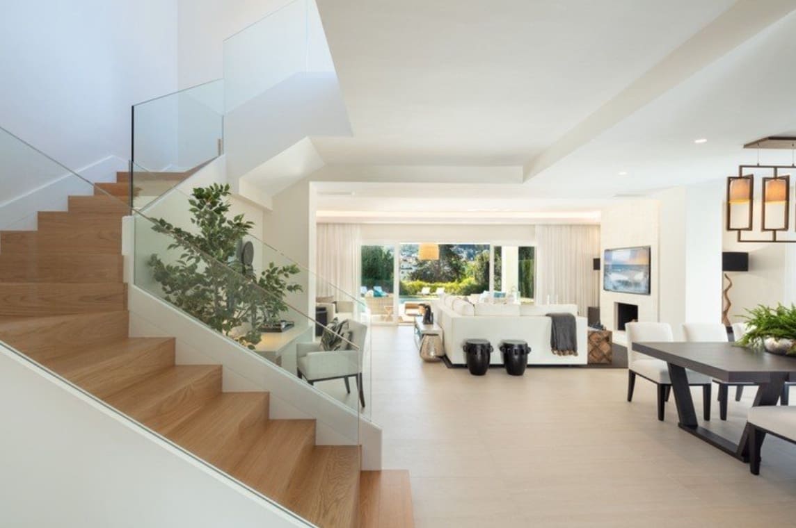 4 soverom Villa til salgs i Nueva Andalucia med svømmebasseng garasje - € 3 250 000 (Ref: 8464473)