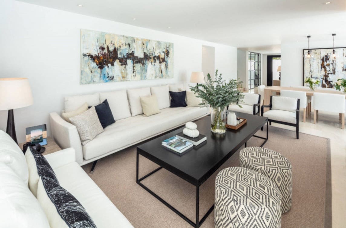 4 bedroom Villa for sale in Nueva Andalucia with pool garage - € 3,245,000 (Ref: 8464474)