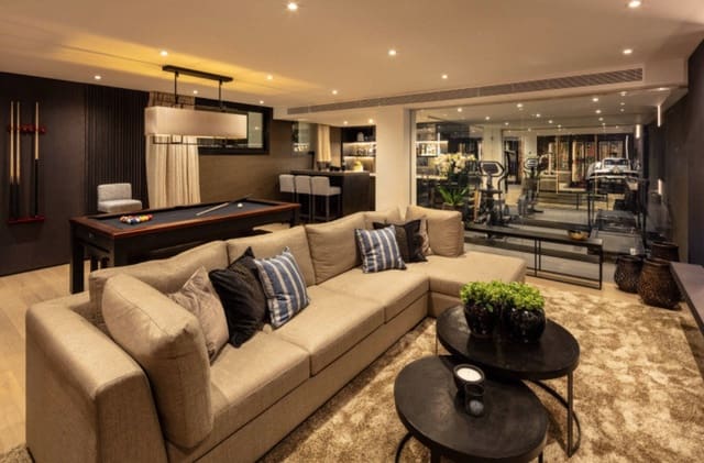 Chalet de 4 habitaciones en Nueva Andalucia, Marbella en venta con piscina garaje - 3.245.000 € (Ref: 8464474)