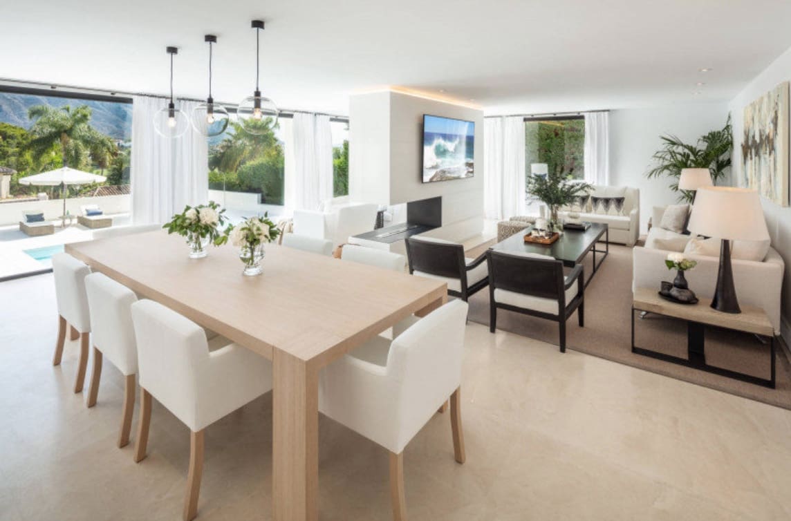 4 bedroom Villa for sale in Nueva Andalucia with pool garage - € 3,245,000 (Ref: 8464474)