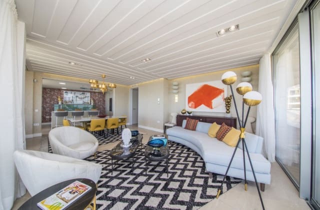 4 soveværelse Penthouse til salg i Marbella med swimmingpool garage - € 2.956.000 (Ref: 8464475)