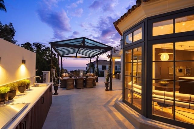 5 sypialnia Willa na sprzedaż w Sierra Blanca, Marbella z basenem garażem - 5 513 800 € (Ref: 8464476)