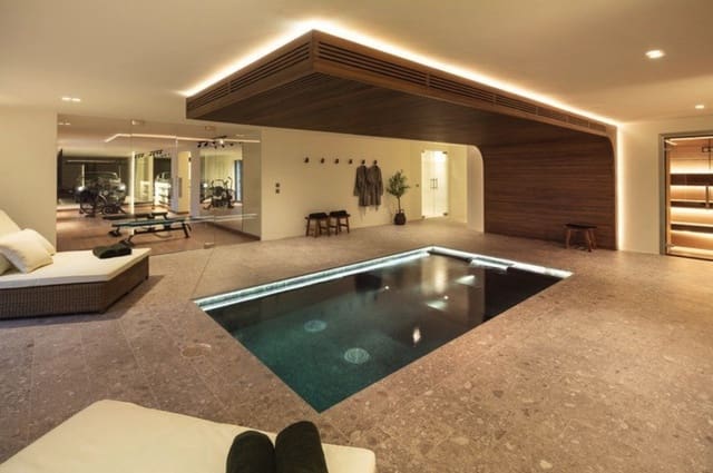 5 sypialnia Willa na sprzedaż w Sierra Blanca, Marbella z basenem garażem - 5 513 800 € (Ref: 8464476)