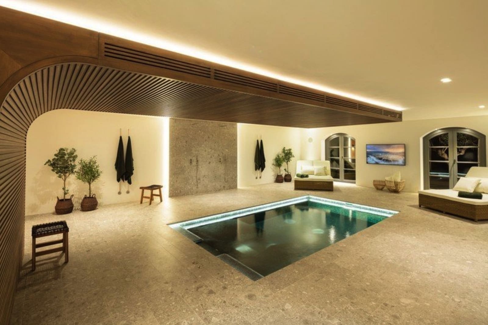 5 soverom Villa til salgs i Golden Mile med svømmebasseng garasje - € 5 513 800 (Ref: 8464476)