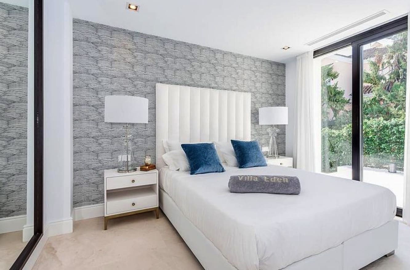 6 soverom Villa til salgs i Golden Mile med svømmebasseng garasje - € 4 690 000 (Ref: 8464481)